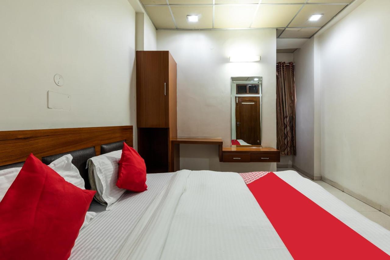 Capital O 47403 Hotel Manjeet Bhopal Ngoại thất bức ảnh