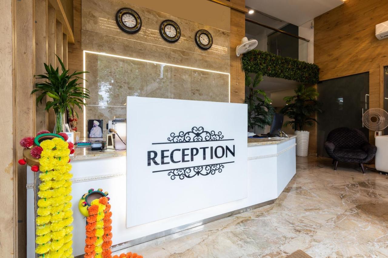 Capital O 47403 Hotel Manjeet Bhopal Ngoại thất bức ảnh