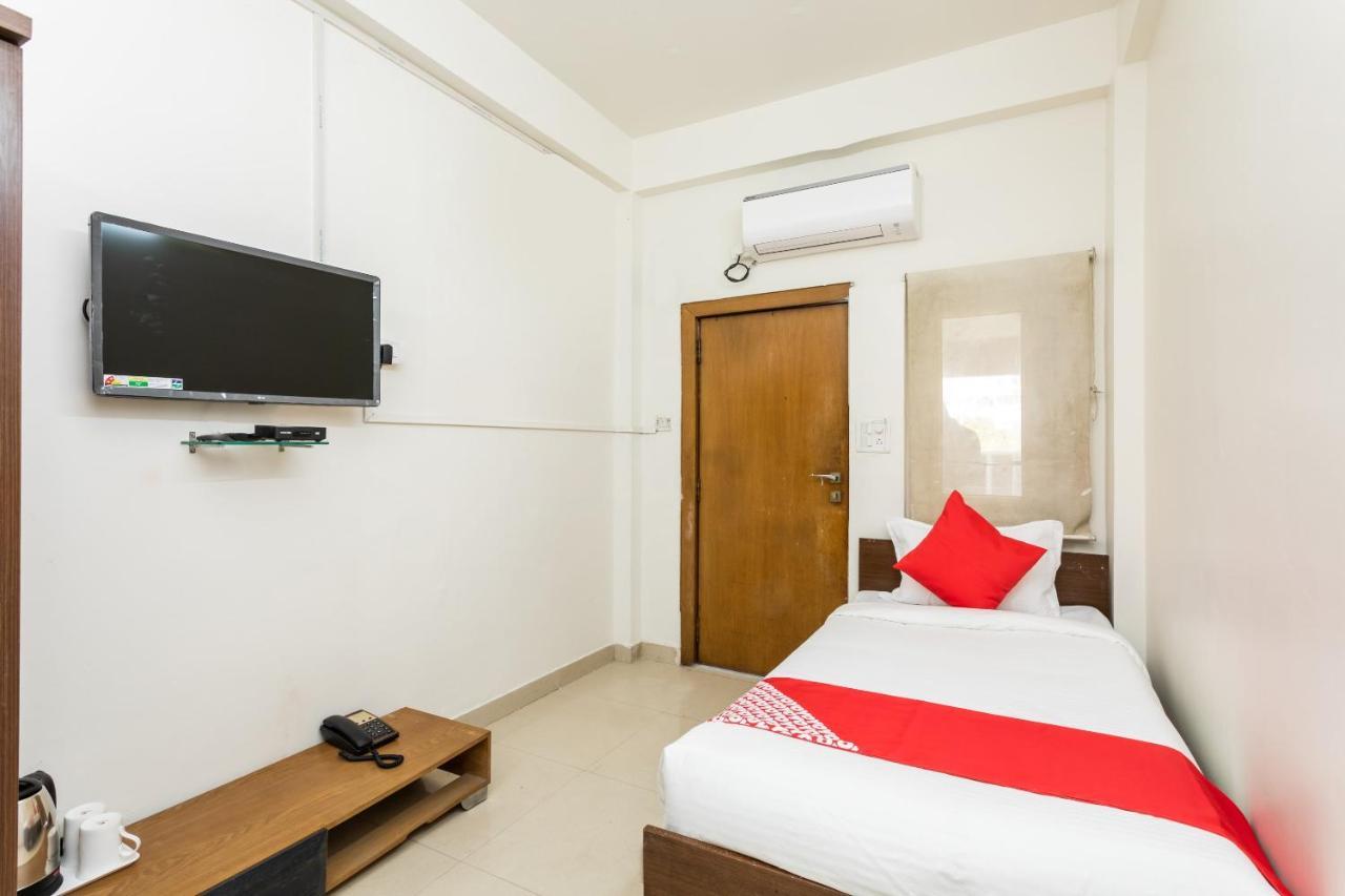 Capital O 47403 Hotel Manjeet Bhopal Ngoại thất bức ảnh